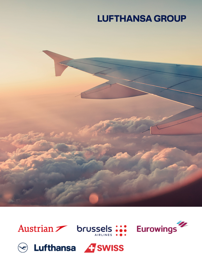 Grafik der Lufthansa Group mit einem Flugzeug, das über den Wolken fliegt. Darunter sind Marken der Lufthansa Group aufgelistet.
